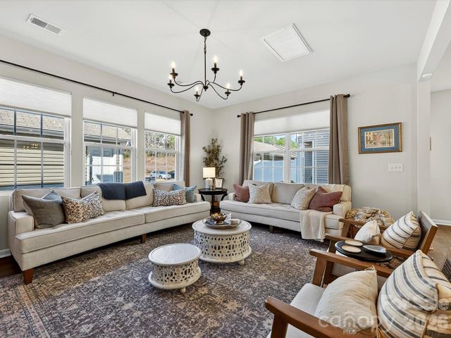 15748 Country House Street, Charlotte, NC 28273