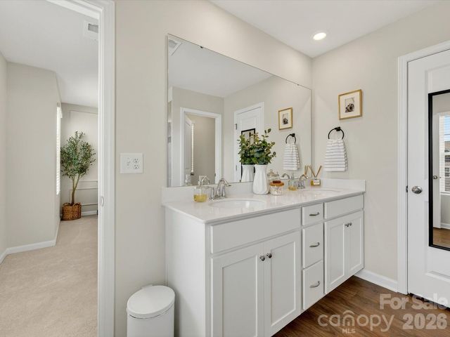 15748 Country House Street, Charlotte, NC 28273