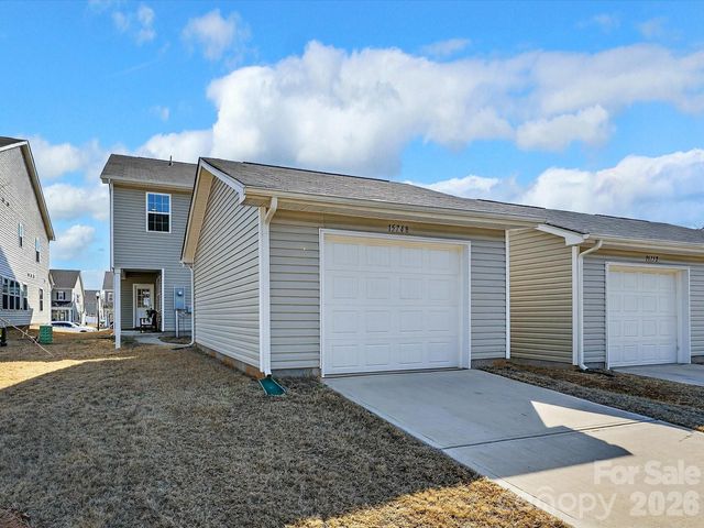 15748 Country House Street, Charlotte, NC 28273