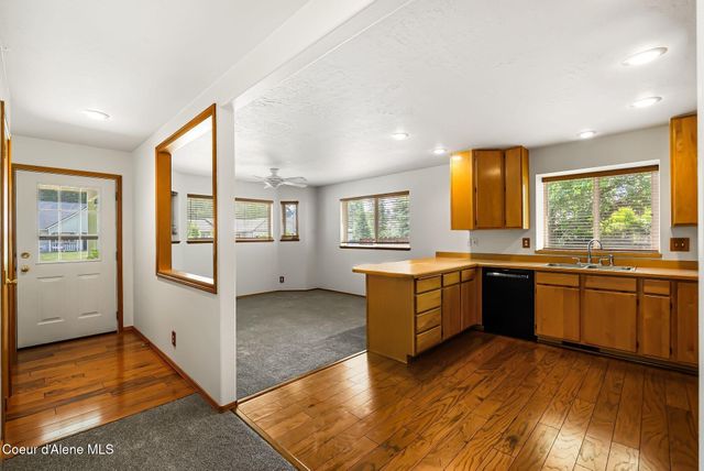 502 S Lincoln Ave, Sandpoint, ID 83864