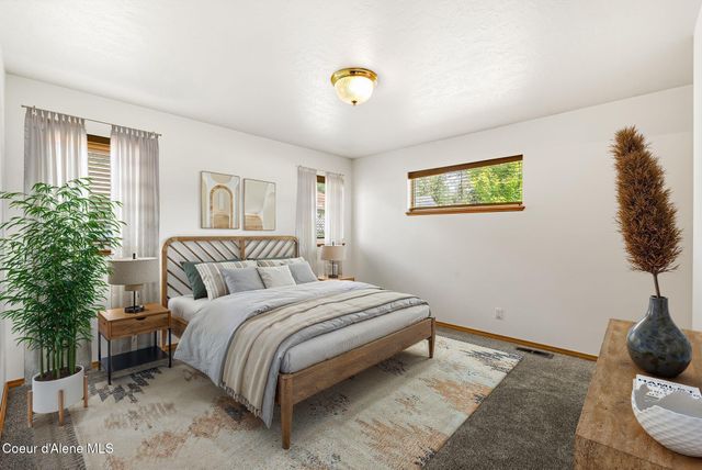 502 S Lincoln Ave, Sandpoint, ID 83864