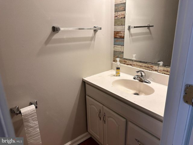 63 CONSTITUTION AVE, Doylestown, PA 18901