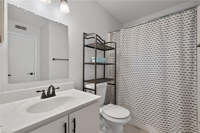 2246 E Ocean View Ave Apt 304, Norfolk, VA 23518