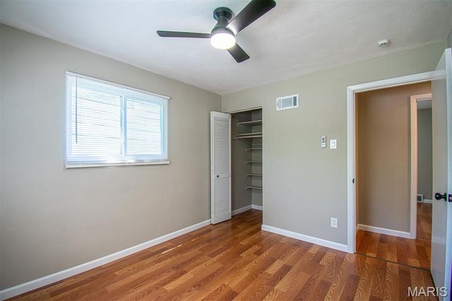 2087 CHAMBERS Road, St Louis, MO 63136
