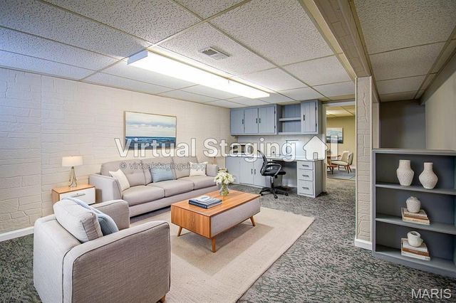 2087 CHAMBERS Road, St Louis, MO 63136