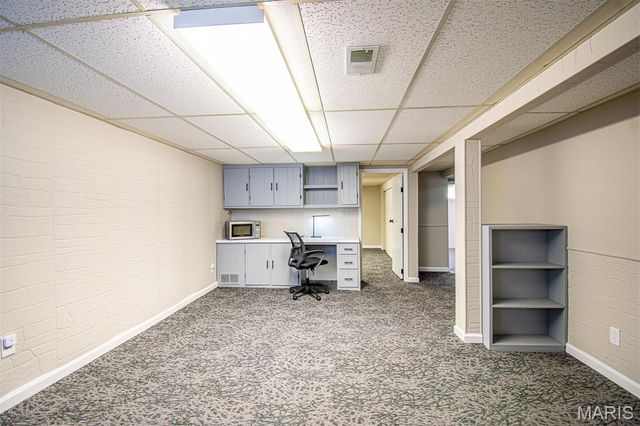 2087 CHAMBERS Road, St Louis, MO 63136