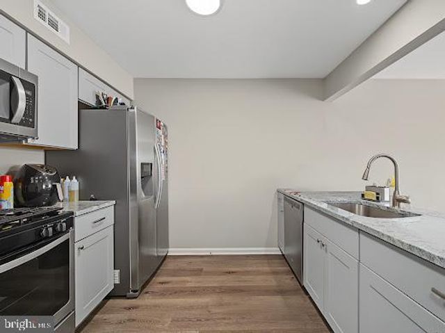 518-522 REPAUNO AVE, Gibbstown, NJ 08027