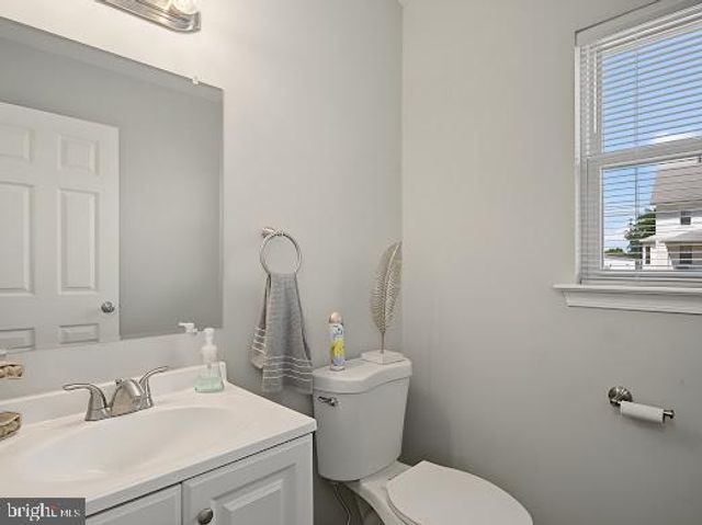 518-522 REPAUNO AVE, Gibbstown, NJ 08027
