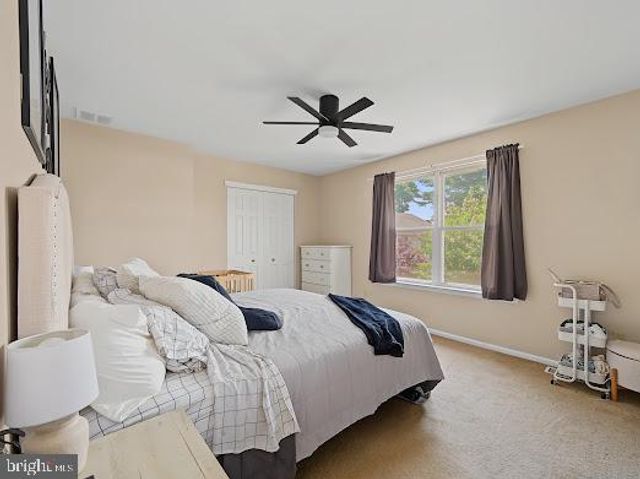 518-522 REPAUNO AVE, Gibbstown, NJ 08027