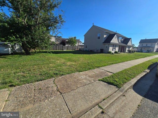 518-522 REPAUNO AVE, Gibbstown, NJ 08027