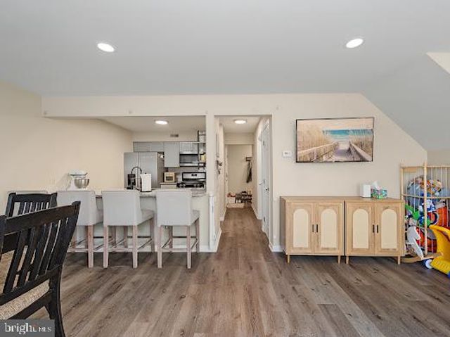 518-522 REPAUNO AVE, Gibbstown, NJ 08027