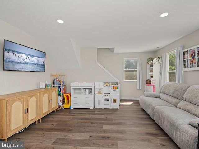 518-522 REPAUNO AVE, Gibbstown, NJ 08027