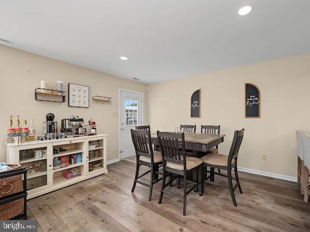 518-522 REPAUNO AVE, Gibbstown, NJ 08027