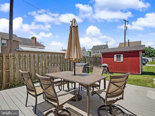 518-522 REPAUNO AVE, Gibbstown, NJ 08027