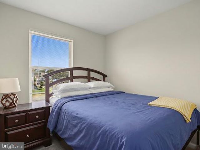 518-522 REPAUNO AVE, Gibbstown, NJ 08027