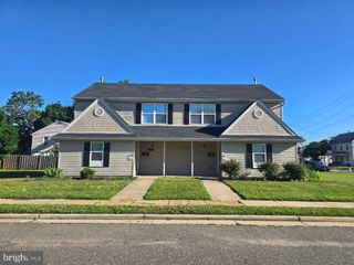 518-522 REPAUNO AVE, Gibbstown, NJ 08027