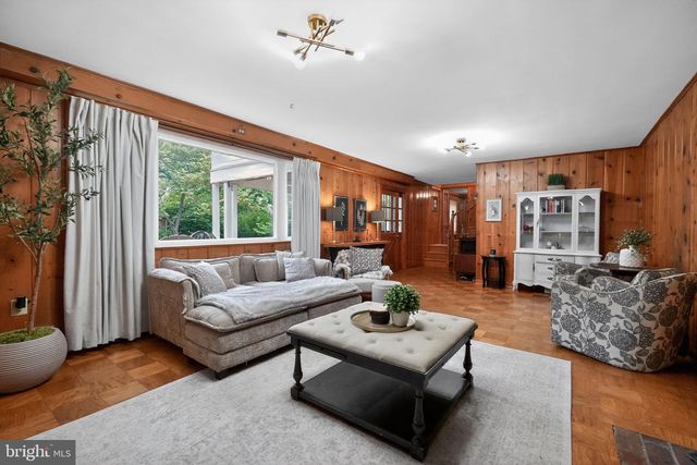 3904 RIDGE RD, Annandale, VA 22003