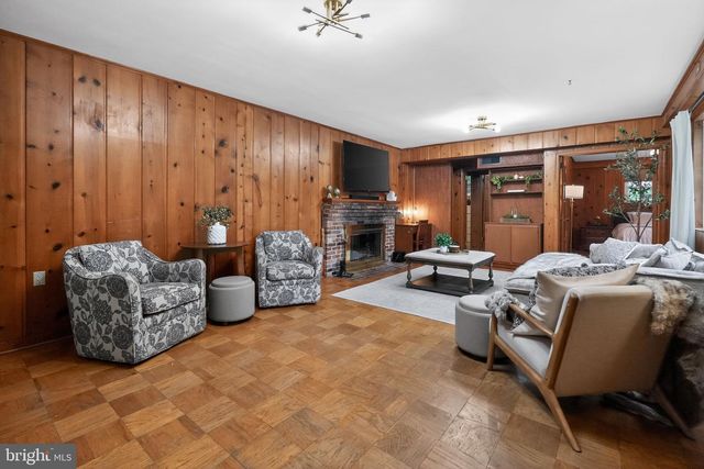 3904 RIDGE RD, Annandale, VA 22003