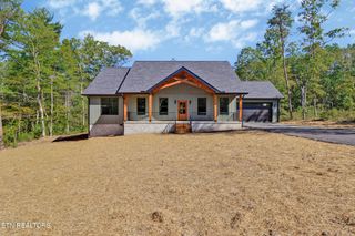 901 Spearhead Circle, Clarkrange, TN 38553