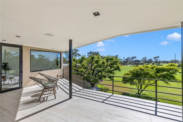 1075 Granville Drive, Newport Beach, CA 92660