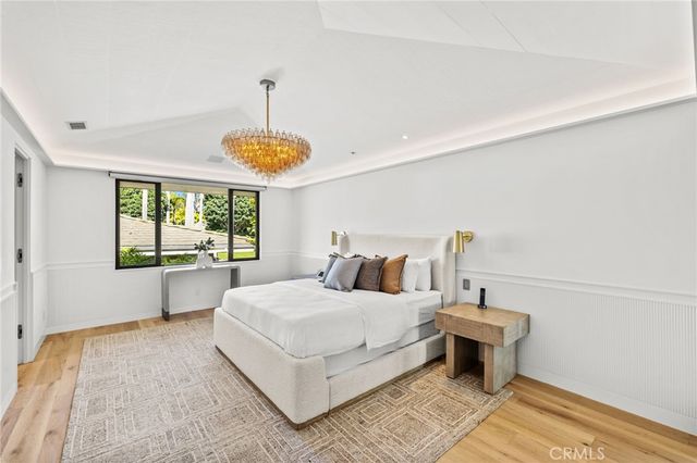 1075 Granville Drive, Newport Beach, CA 92660