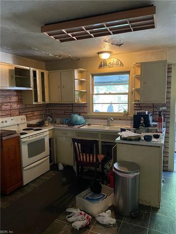 121 Abilene AVE, Norfolk, VA 23502