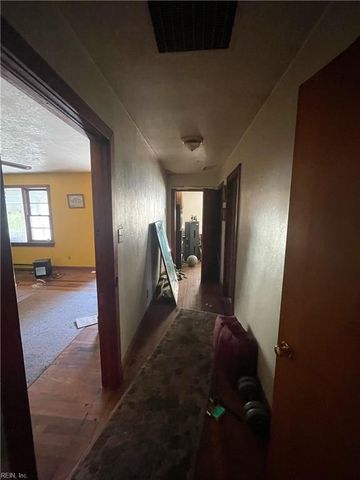 121 Abilene AVE, Norfolk, VA 23502