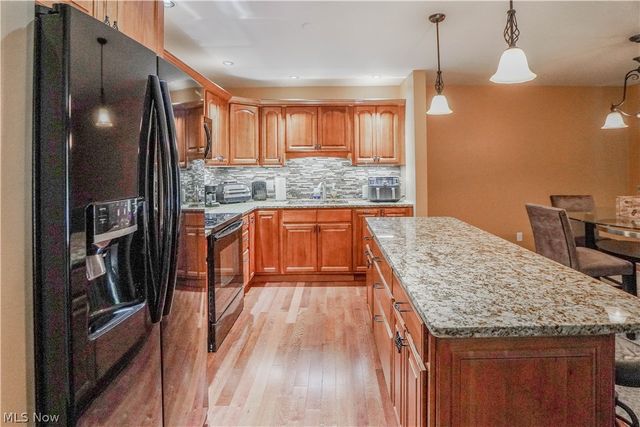 1653 Greenway Road SE 202, North Canton, OH 44709