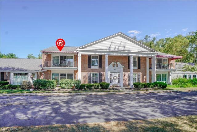 1653 Greenway Road SE 202, North Canton, OH 44709