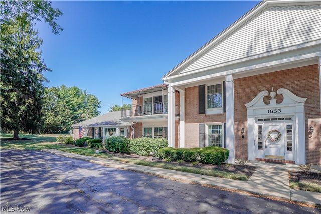 1653 Greenway Road SE 202, North Canton, OH 44709