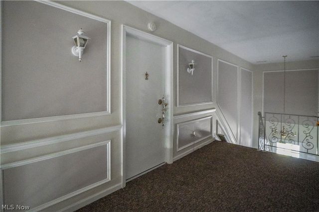 1653 Greenway Road SE 202, North Canton, OH 44709
