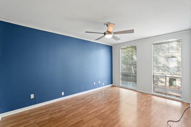 4637 Wild Indigo Street 492, Houston, TX 77027