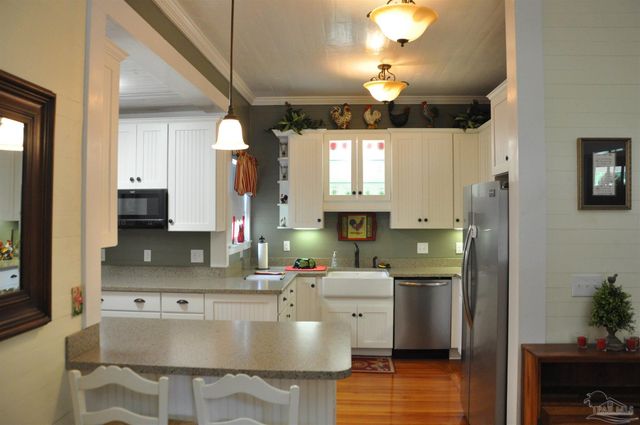 4565 Forsyth St, Bagdad, FL 32583