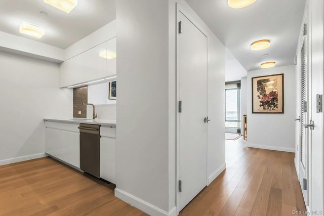 138-35 39th Avenue 14M, Flushing, NY 11354