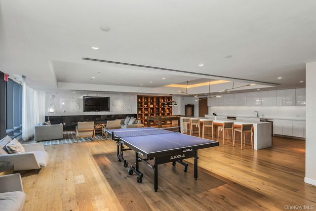 138-35 39th Avenue 14M, Flushing, NY 11354