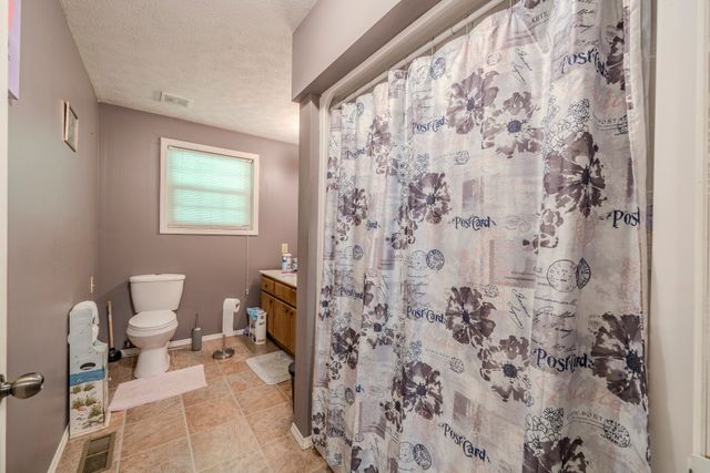 1371 Waynesboro Hwy, Waynesboro, TN 38485