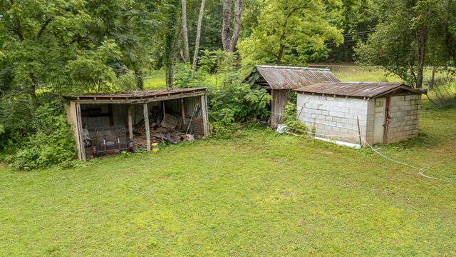 1371 Waynesboro Hwy, Waynesboro, TN 38485