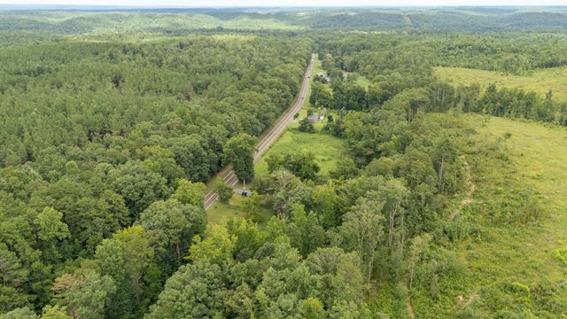1371 Waynesboro Hwy, Waynesboro, TN 38485