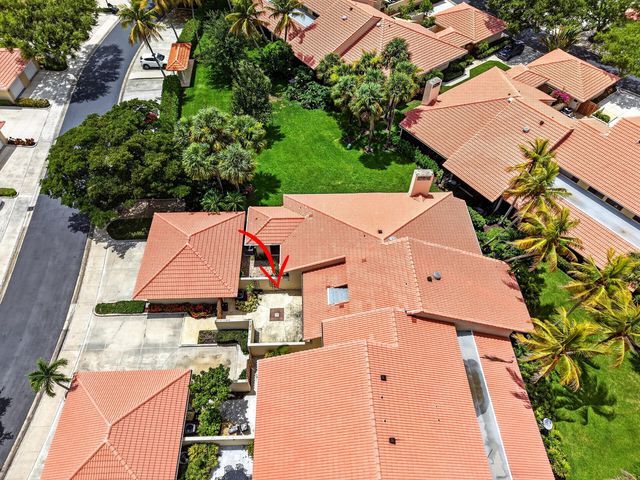 222 Old Meadow Way, Palm Beach Gardens, FL 33418