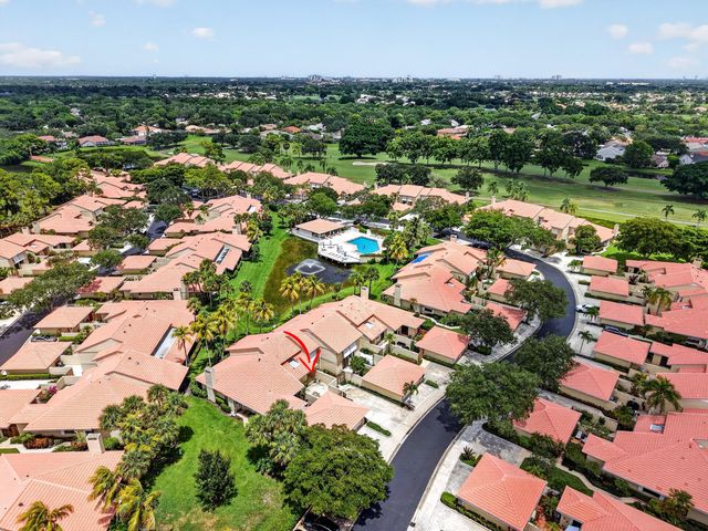 222 Old Meadow Way, Palm Beach Gardens, FL 33418