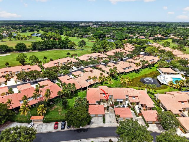 222 Old Meadow Way, Palm Beach Gardens, FL 33418