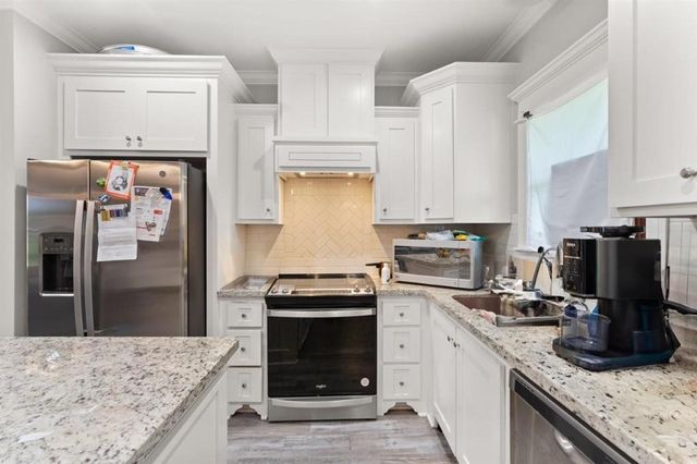 7690 Nine Oaks Drive, Lake Charles, LA 70607