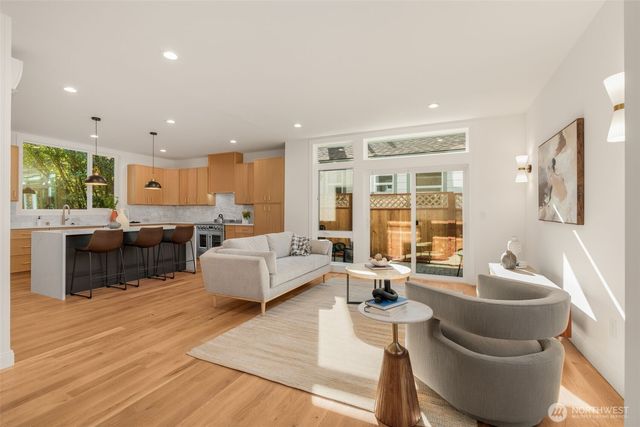 8148 13th Avenue SW, Seattle, WA 98106