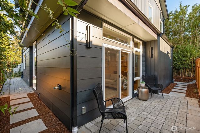 8148 13th Avenue SW, Seattle, WA 98106