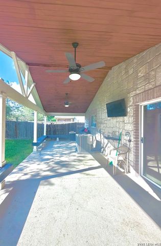 9668 SHOREBIRD LN, San Antonio, TX 78245