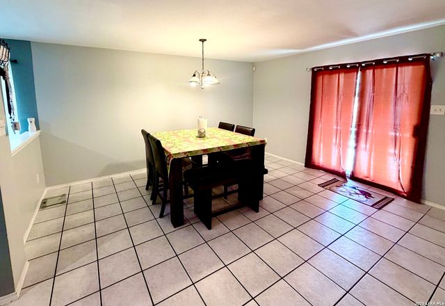 9668 SHOREBIRD LN, San Antonio, TX 78245