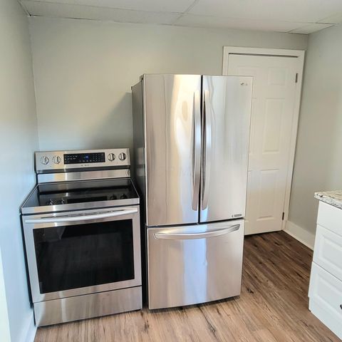 221 S Highland Avenue, Columbus, OH 43223