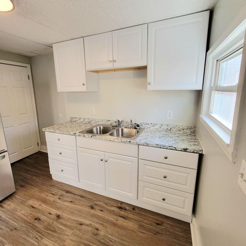 221 S Highland Avenue, Columbus, OH 43223