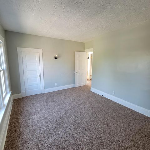 221 S Highland Avenue, Columbus, OH 43223