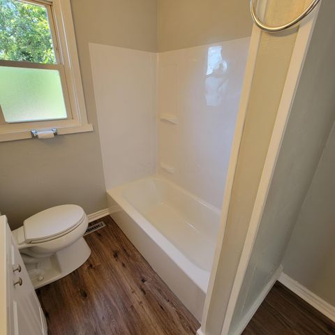 221 S Highland Avenue, Columbus, OH 43223